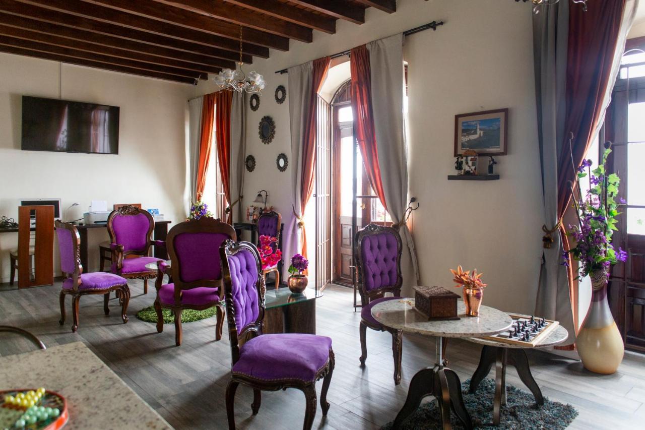 Colonial San Agustin 3* Quito
